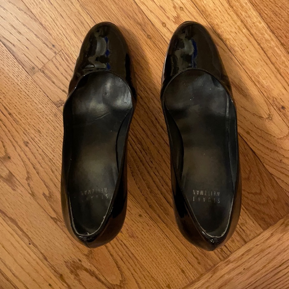 Stuart Weitzman black patent leather 4 inch pump - women’s size 8M